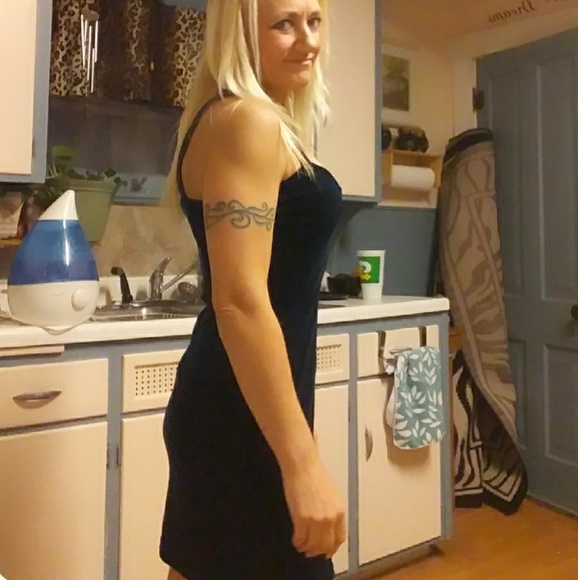 Dark teal velvet mini dress - Picture 4 of 8